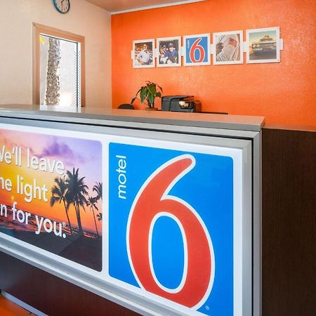 Motel 6-Santa Barbara, Ca - State Street Eksteriør billede