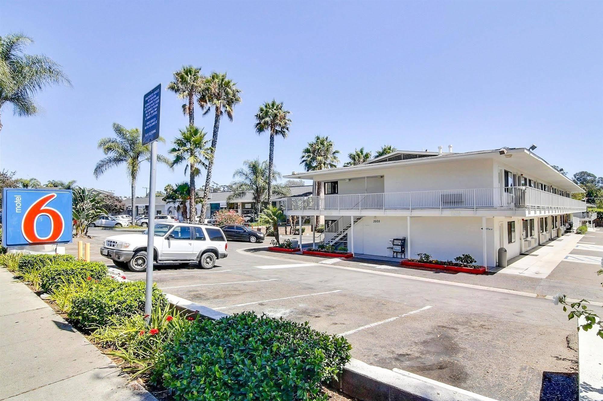 Motel 6-Santa Barbara, Ca - State Street Eksteriør billede