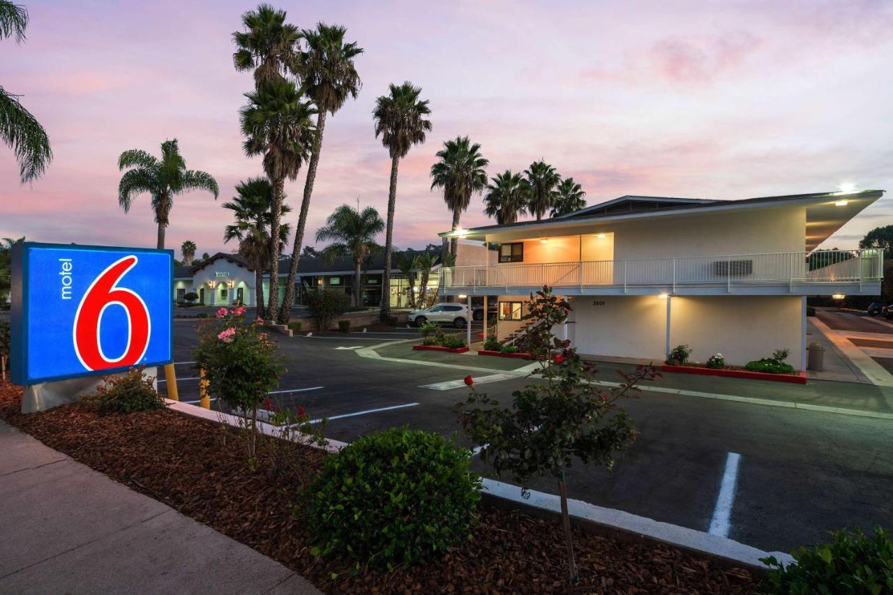 Motel 6-Santa Barbara, Ca - State Street Eksteriør billede
